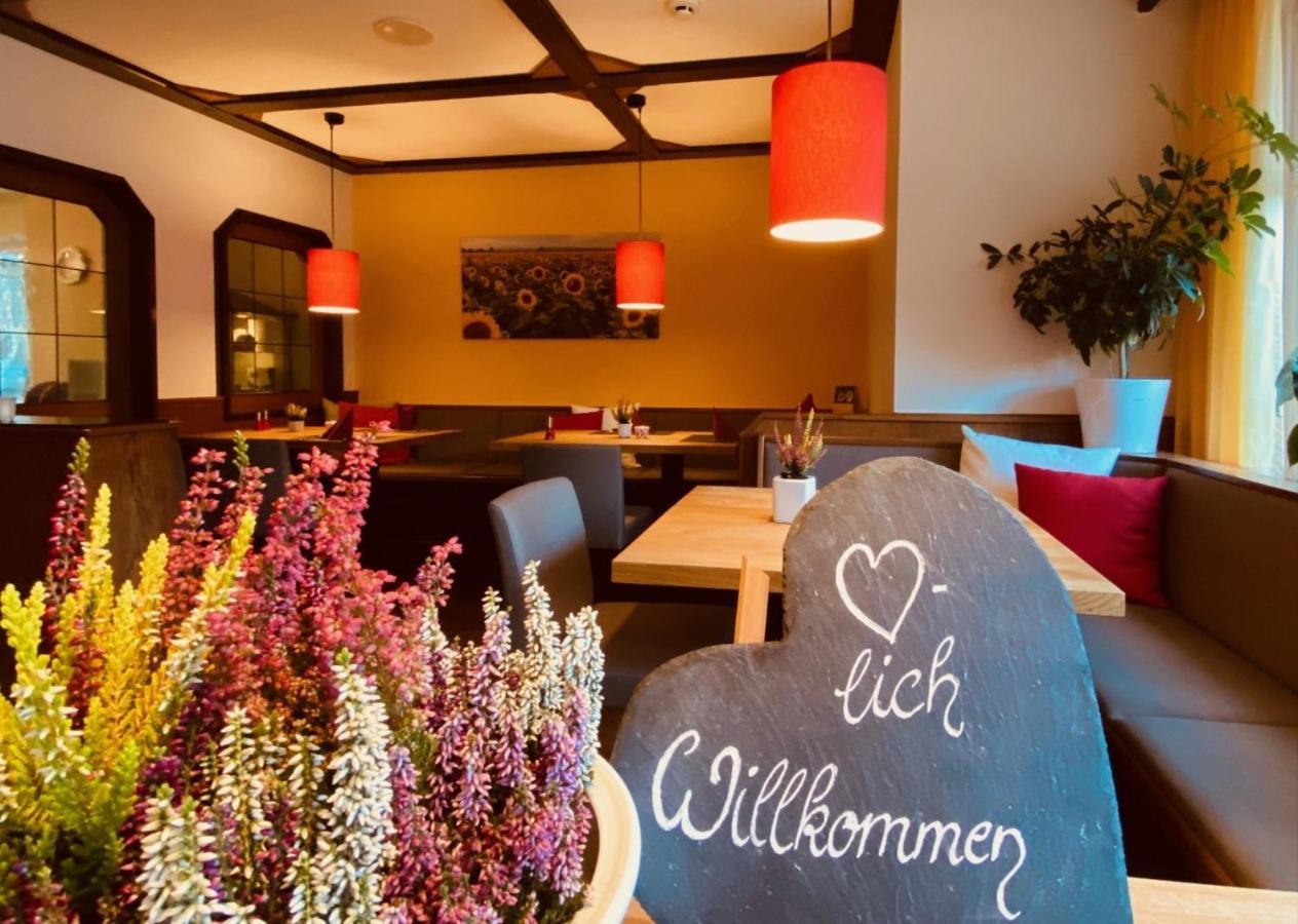 Hotel Sonnenhuegel Bad Bevensen Exteriör bild
